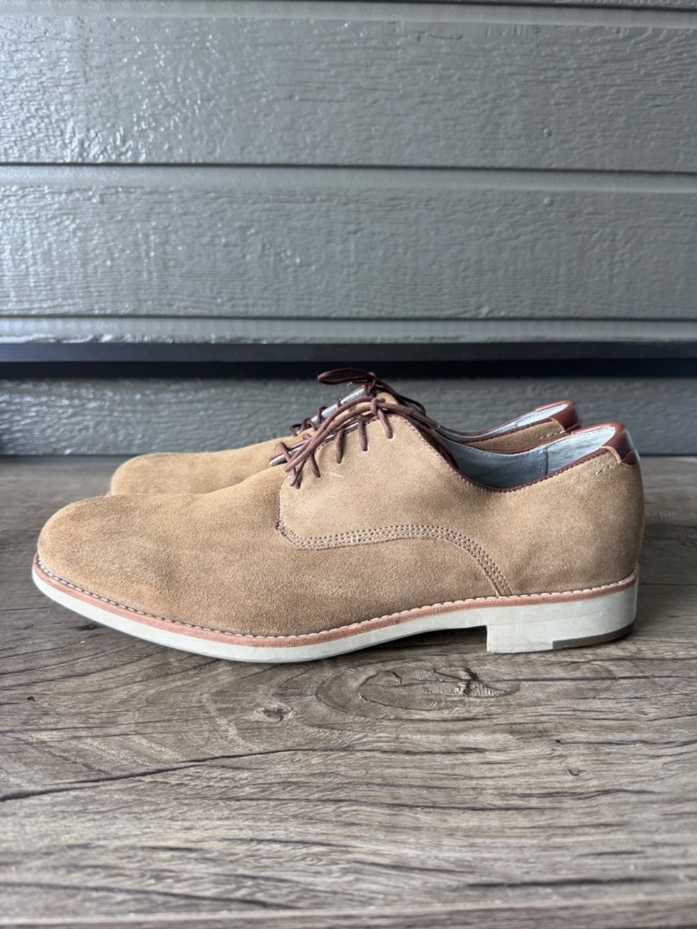 Johnston & Murphy Men’s sheepskin size 12 M